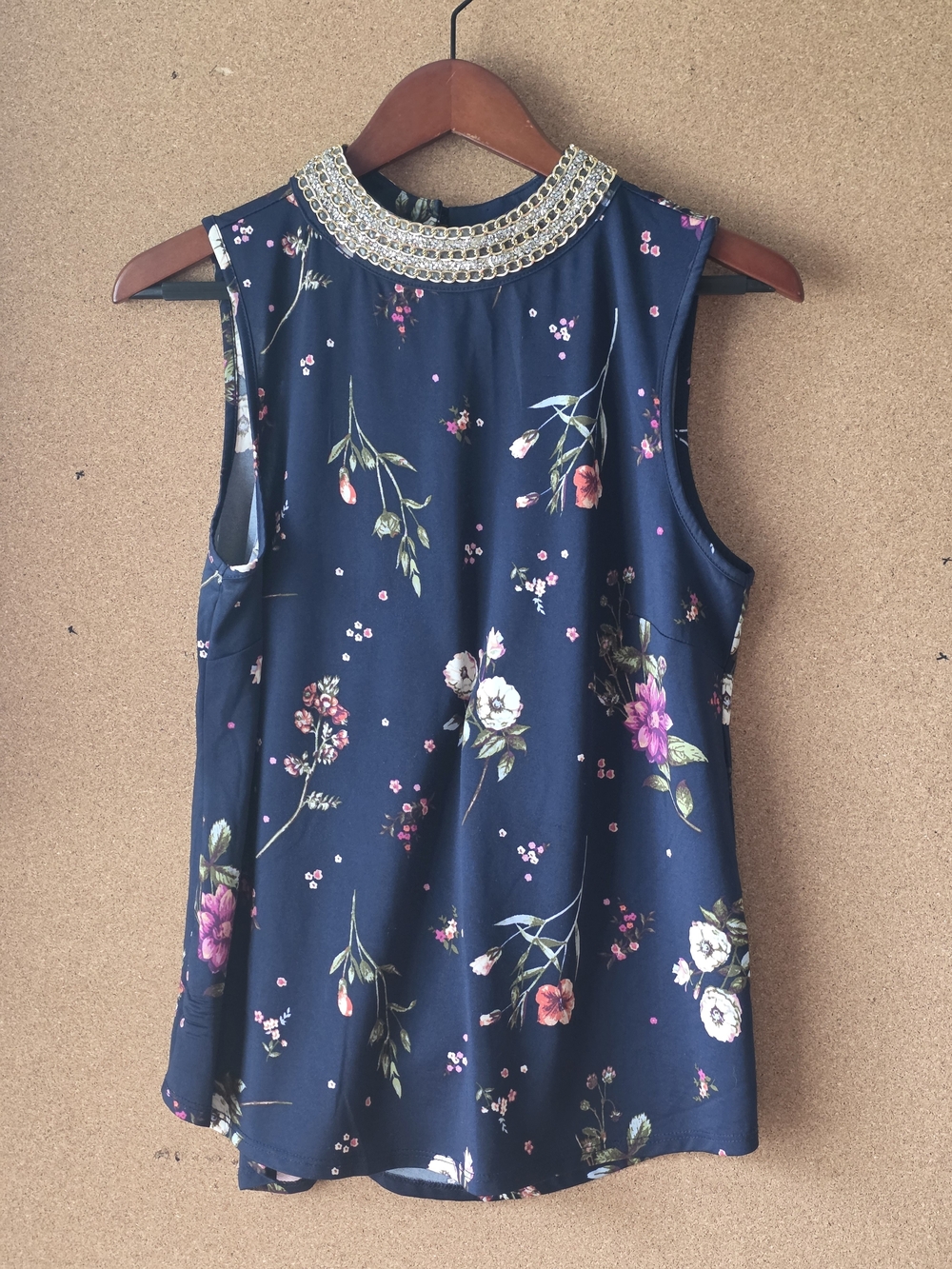 Moa Moa Navy Blue Floral Halter Blouse Embellished Chain Jewelry Collar L